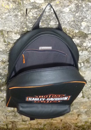 Sac à dos homme tout cuir ouvert